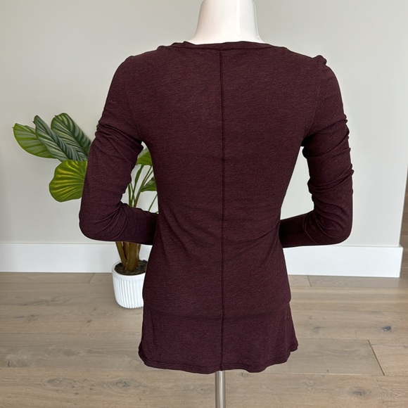 Lululemon burgundy top - Picture 4 of 6